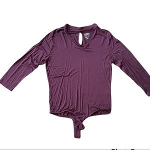 New York & Company Maroon Long Sleeve Bodysuit
